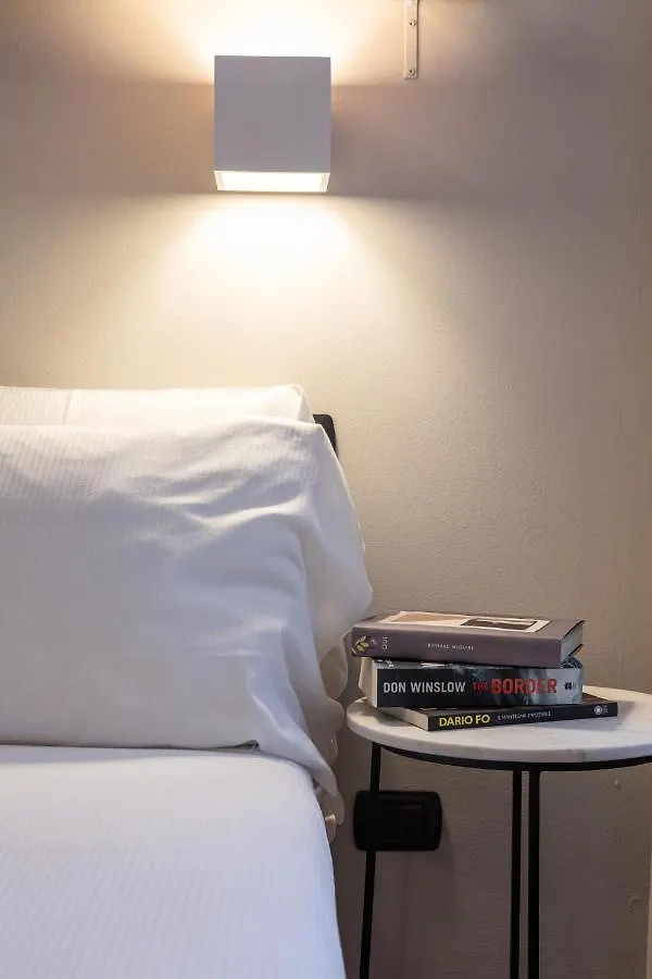Beplace Apartments In Isola Milan